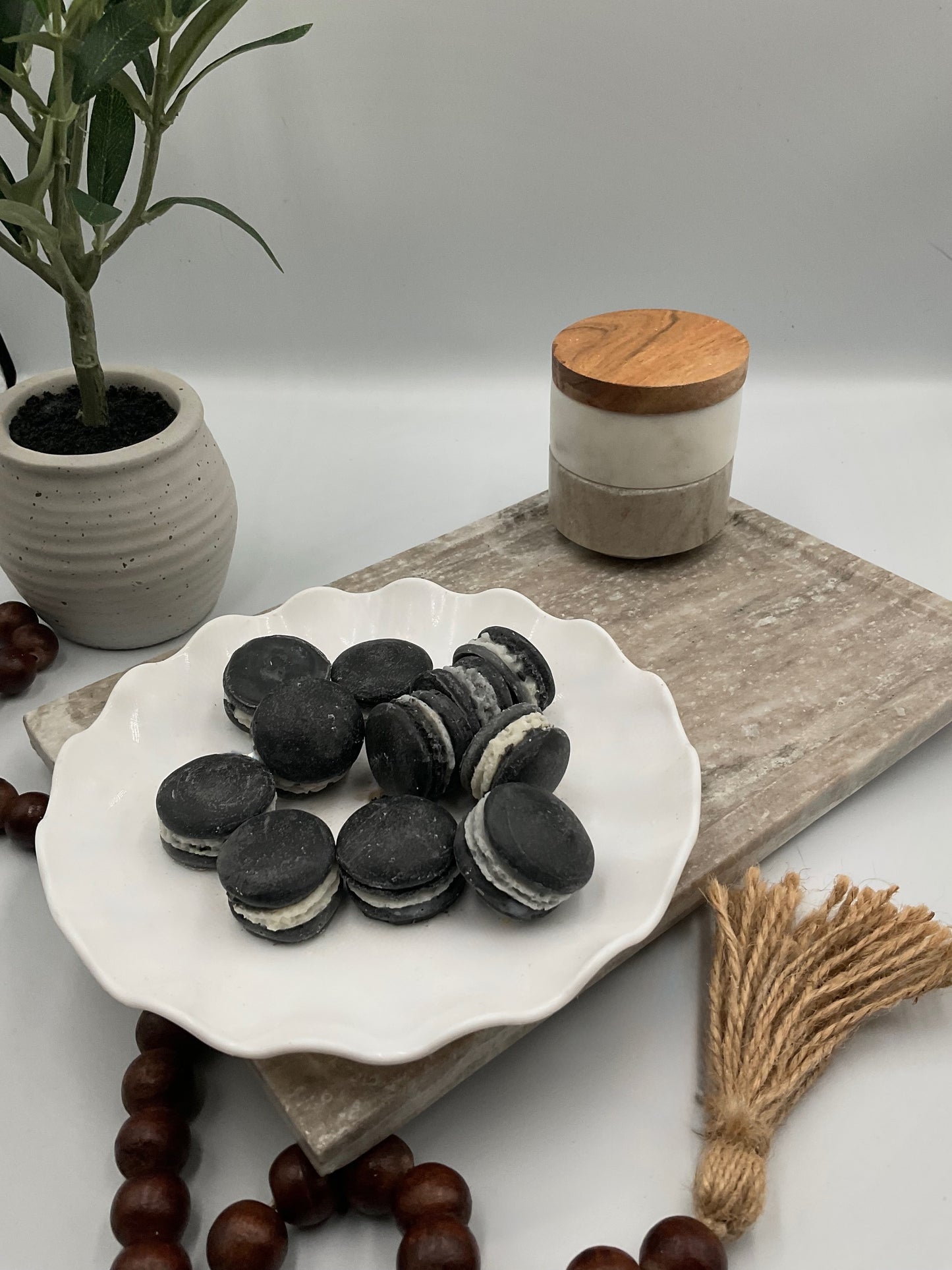 Cozy Cravings - Macaron Collection