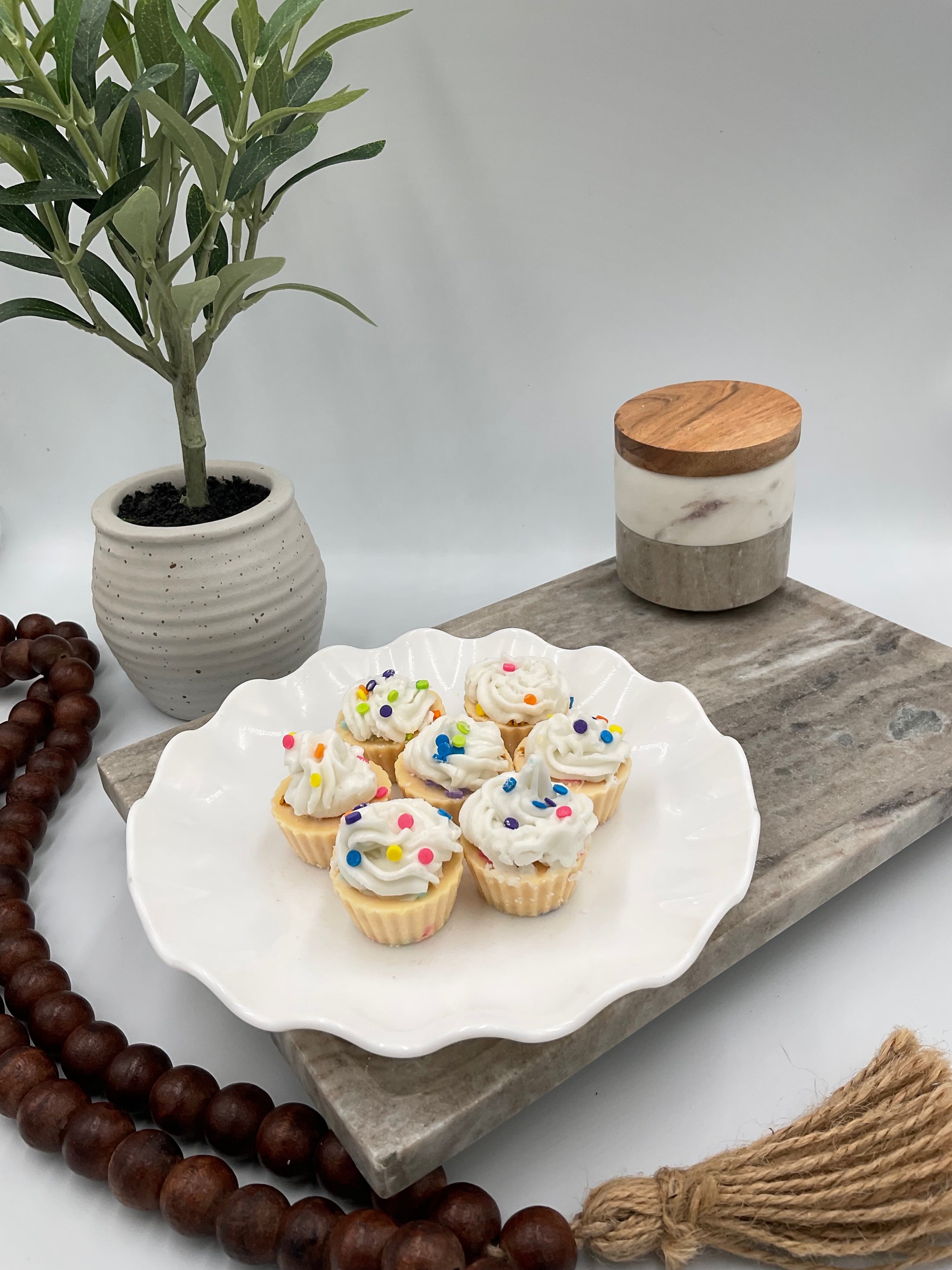 Cozy Cravings - Cakes Collection