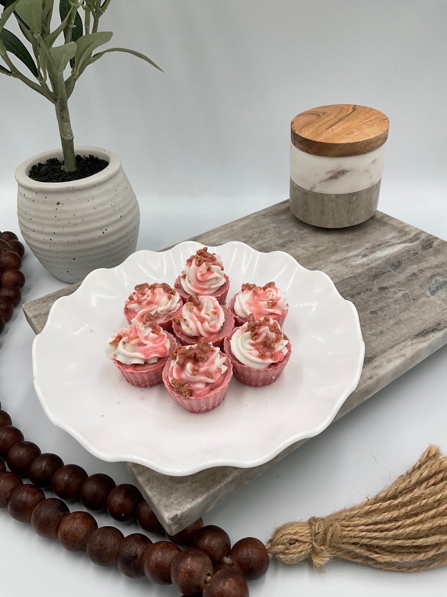 Cozy Cravings - Cakes Collection